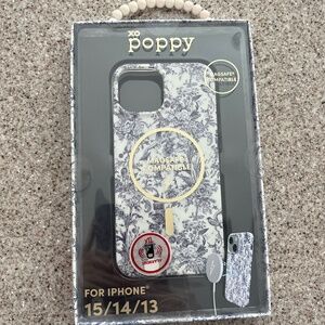 xo poppy's phone chase